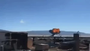 California में US F-16 Fighter Jet Crash, Pilot कुछ Seconds पहले Safely निकला बाहर