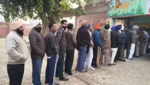 Punjab: जिला परिषद, पंचायत समिति चुनाव के लिए मतदान शुरू, 9,000 से अधिक उम्मीदवार मैदान में