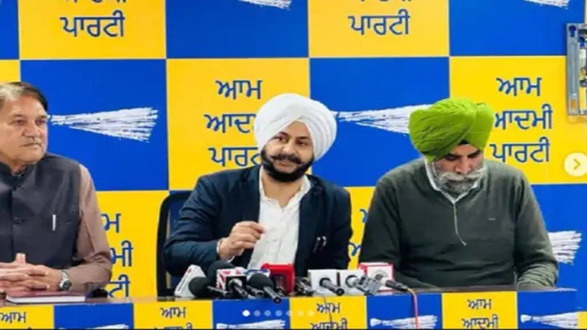 चंडीगढ़ में AAP ने संगठन को लिया बड़ा फैसला:वार्ड नंबर तीन की सभी इकाइयां भंग, प्रेसिडेंट ने लिया फैसला