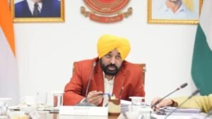 अरब देशों में फंसे पंजाबियों की होगी सुरक्षित वापसी: CM मान ने उड्डयन मंत्री से फोन पर की बात, मिला आश्वासन