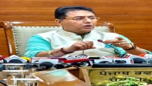 10 दिनों में 16,000 जनसभाएं: ‘आप’ सरकार का 4 साल का रिपोर्ट कार्ड घर-घर पहुंचाने की तैयारी —  Aman Arora