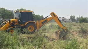 अवैध कॉलोनी पर चला विभाग का पीला पंजा, colonizers को सख्त चेतावनी जारी