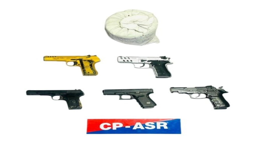 अमृतसर में पाकिस्तान समर्थित तस्करी गिरोह बेनकाब:पुलिस ने 3 तस्कर किए गिरफ्तार; भारी मात्रा में नशा और अवैध हथियार बरामद