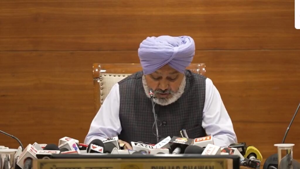 पंजाब कैबिनेट का बड़ा फैसला:6 जिलों के रिजर्वेशन रोस्टर और 9 जगह डी-सिल्टिंग को मंजूरी; किसानों को मिलेगी राहत