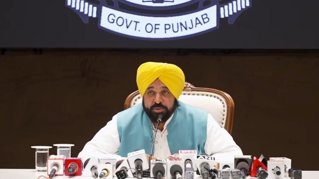 संजीव अरोड़ा के घर ED की रेड पर भड़के सीएम भगवंत मान, कहा- हम डरने वाले नहीं हैं