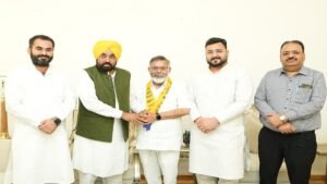 भाजपा के वरिष्ठ नेता अनिल कुमार सेठी आम आदमी पार्टी में शामिल