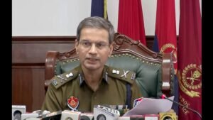 अमृतसर पुलिस की बड़ी कार्रवाई, 7 पिस्तौल और हेरोइन समेत आरोपी गिरफ्तार