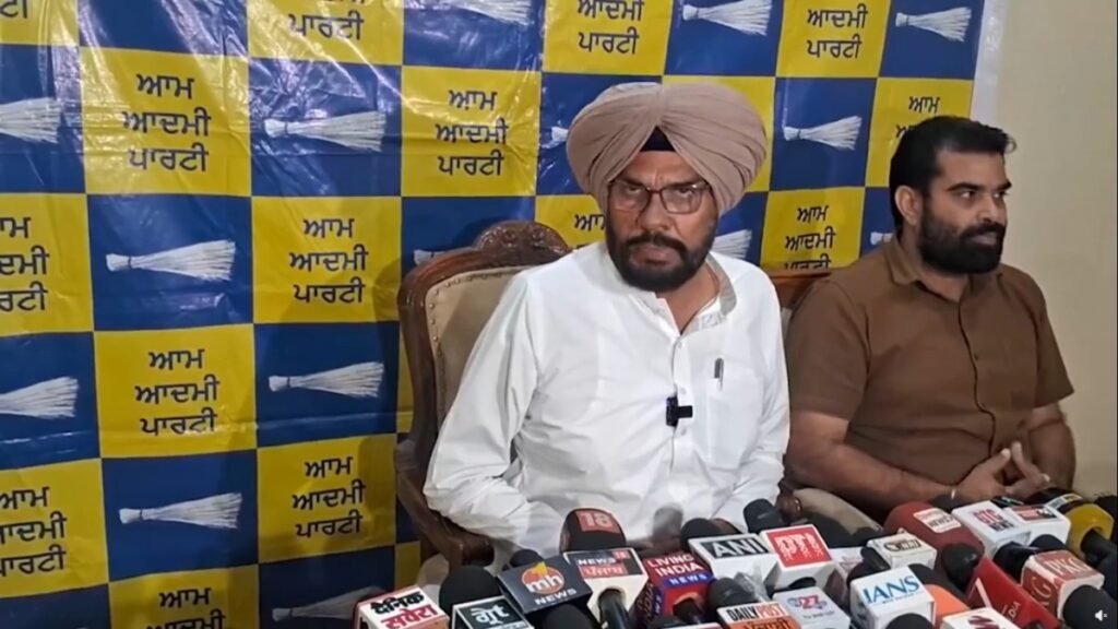रवनीत बिट्टू का व्यवहार शर्मनाक, घमंडी और पूरी तरह अस्वीकार्य: कुलदीप सिंह धालीवाल