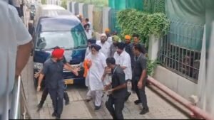 नांदेड़ साहिब में सुखबीर बादल पर हमला, निजी अस्पताल में कराया गया भर्ती