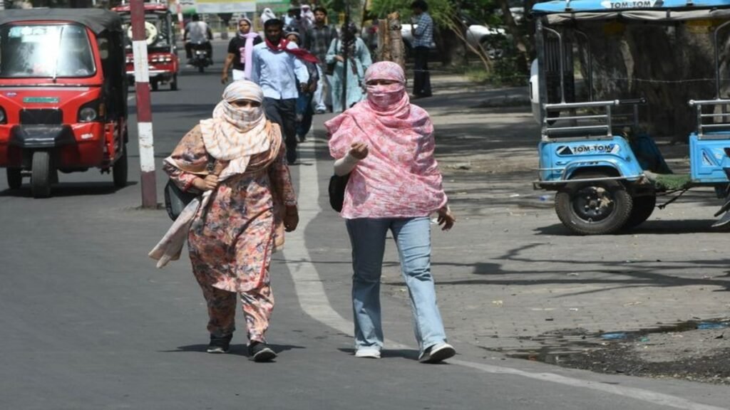 चंडीगढ़ में तेज धूप से बढ़ी उमस, बारिश के बाद फिर चढ़ा तापमान; आने वाले दिनों में राहत के आसार