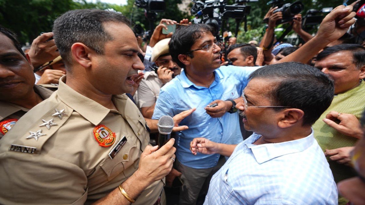 ई-20 के विरोध में 100 लोगों के साथ पीएम से मिलने जा रहे केजरीवाल को पुलिस ने रोका