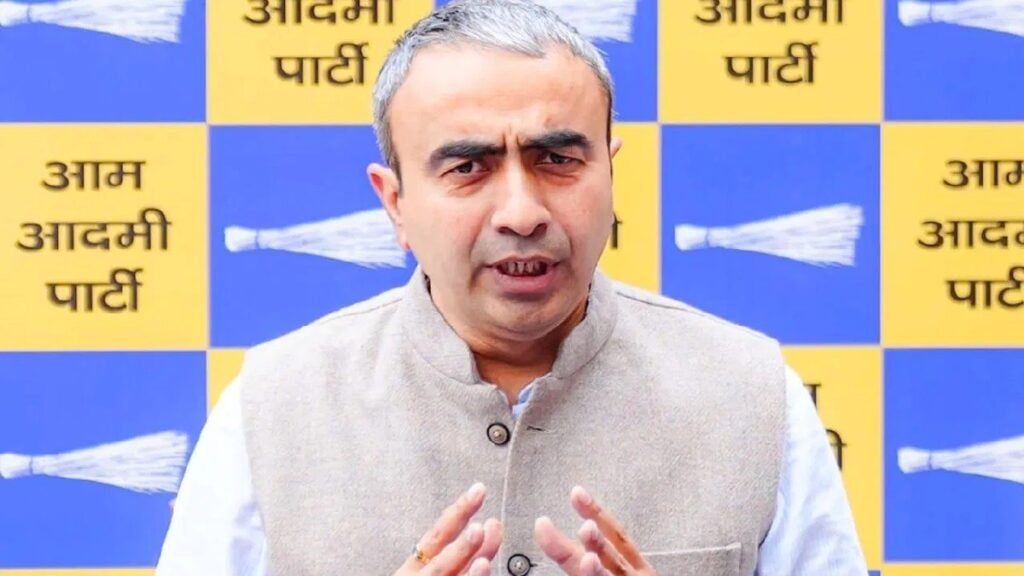 भाजपा के चुनाव आयोग ने फर्जीवाड़ा कर राघव चड्ढा को बैकडोर से बना दिया दिल्ली का वोटर- अनुराग ढांडा