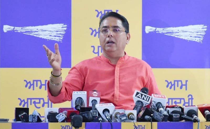 अकाली नेता बिक्रम सिंह मजीठिया मामले में विजिलेंस ब्यूरो ने ₹736.96 करोड़ के वित्तीय नेटवर्क का किया खुलासा, 40,000 पन्नों की चार्जशीट दाखिल: अमन अरोड़ा